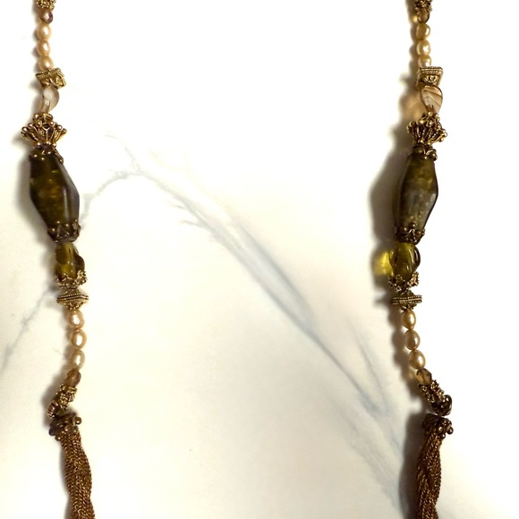 MAYA Elegant Resin Bag With Jeweled and Beaded Strap - Picture 7 of 14